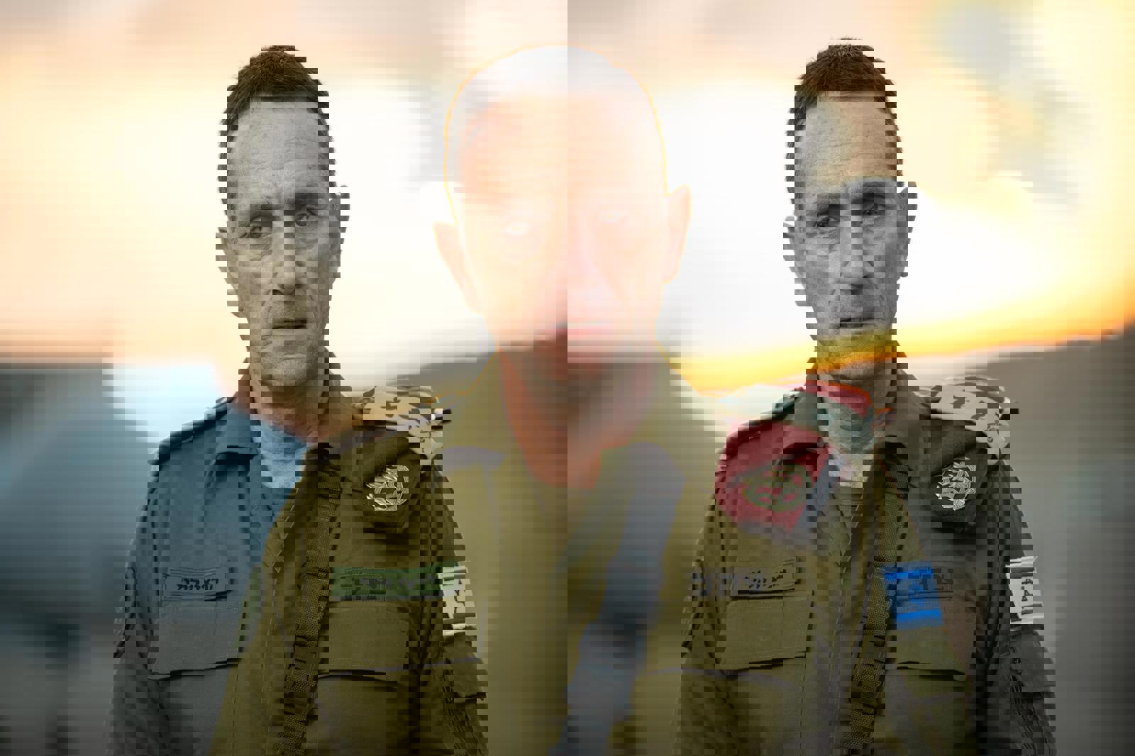 We're sorry. This image does not have any alternative text.